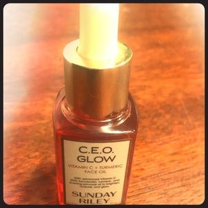 C.E.O. Glow Sunday Riley Face Oil